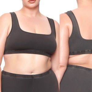 SKIMS Outdoor Basics Set - LAST CHANCE DELETING SOON